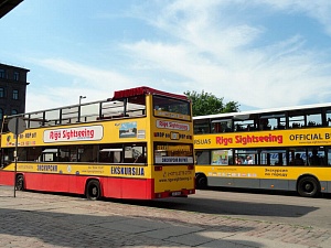 City Tour divstāvu autobuss: